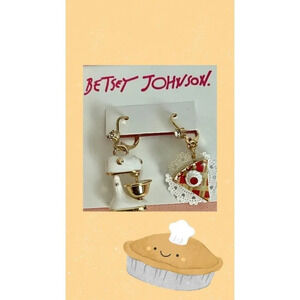 Betsey Johnson Stand Mixer & Slice Of Pie Pave Accent Baking Set Drop Earrings